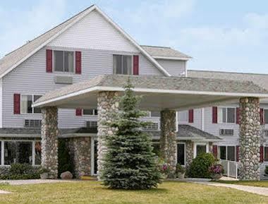 Super 8 By Wyndham St. Ignace Hotel Exterior foto